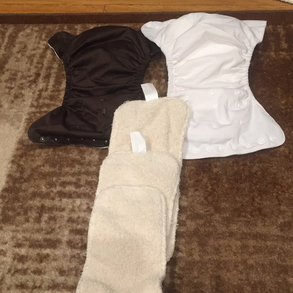 Kissaluvs set of 2 cloth diapers with 3 inserts